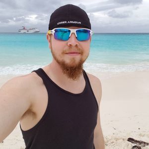 Meet your Posher, Devin